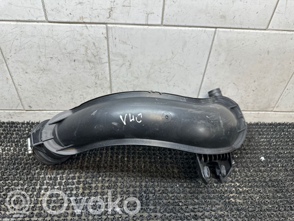 Volvo V40 Välijäähdyttimen letku 