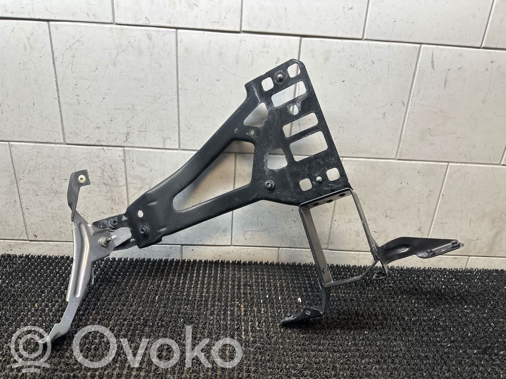 BMW 5 E60 E61 Front bumper mounting bracket 