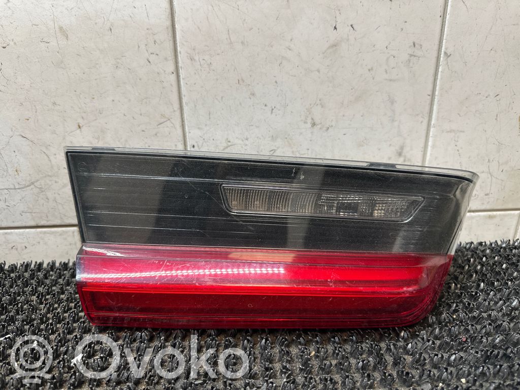 BMW 3 G20 G21 Lampy tylnej klapy bagażnika 