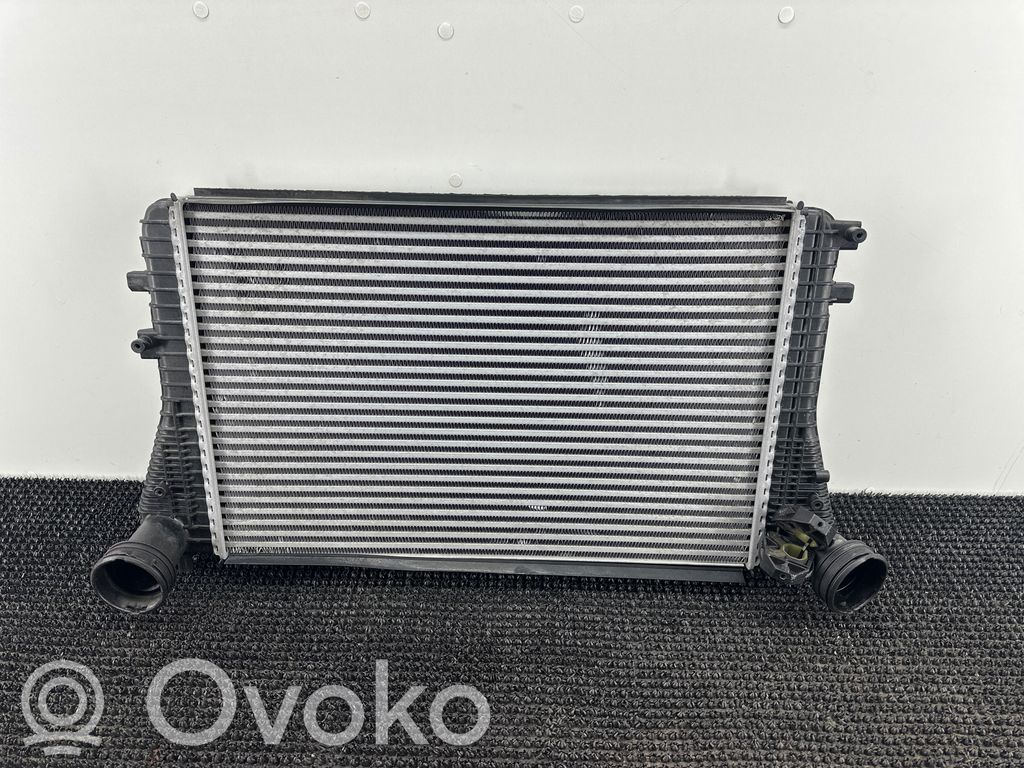 Audi TT TTS Mk2 Interkūlerio radiatorius 