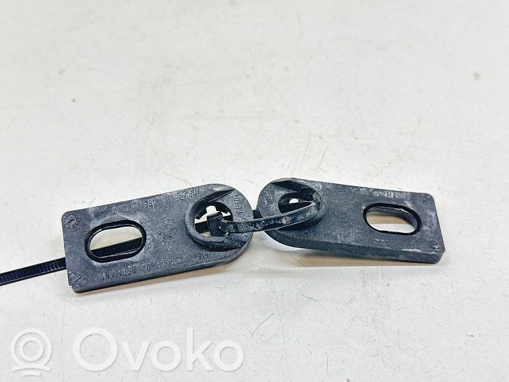BMW 1 E81 E87 Radiator mount bracket 