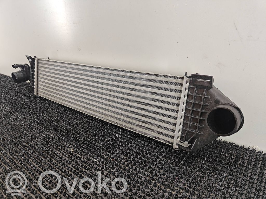 Volvo V60 Interkūlerio radiatorius 