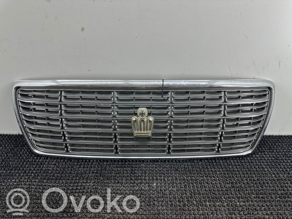 Toyota Crown S180 Grilă față 