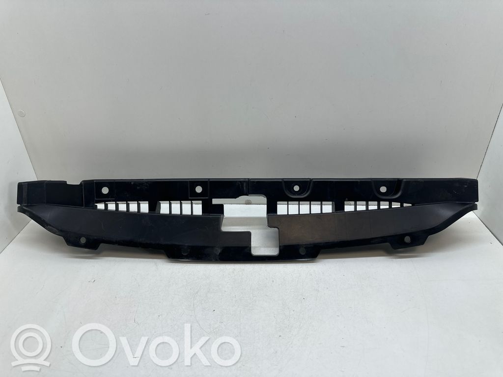 Subaru Legacy Облицовка замка капота двигателя 