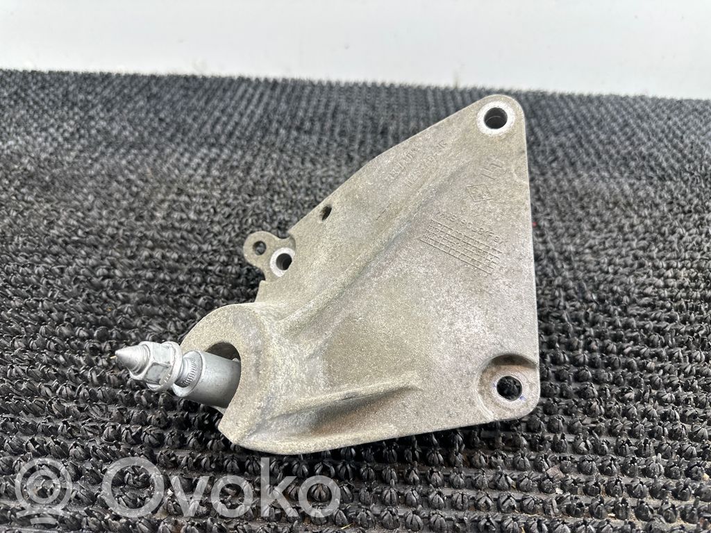 Renault Twingo II Engine mounting bracket 