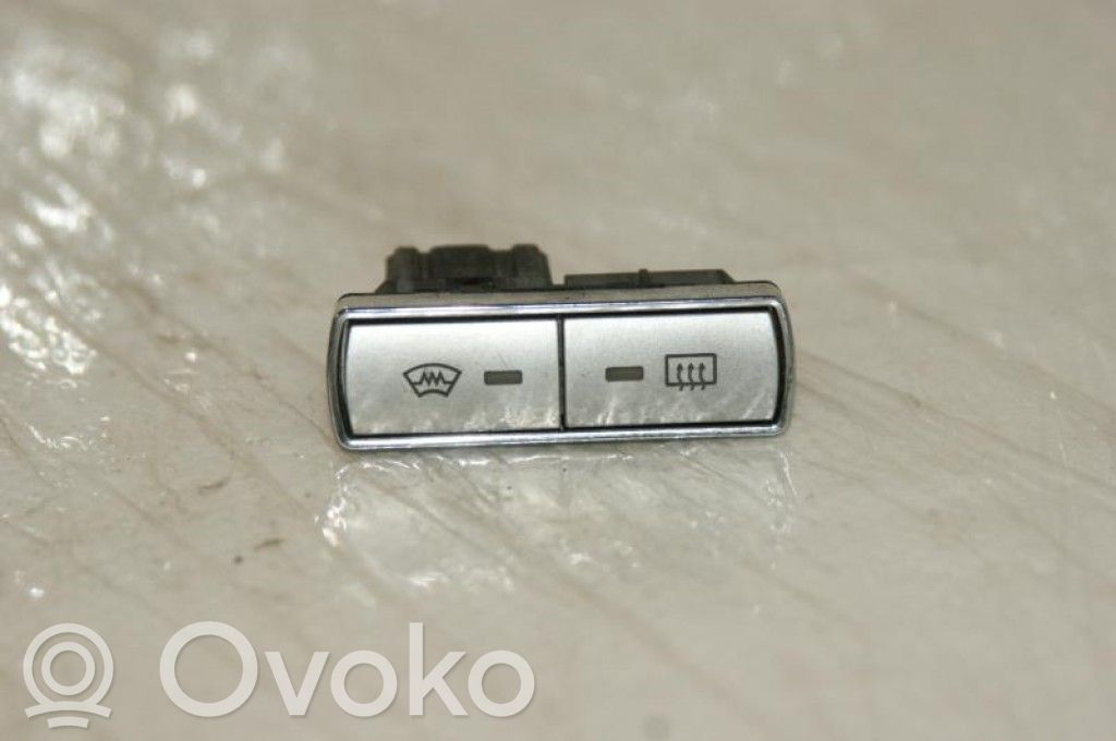 Ford Mondeo Mk III Logu elektriskās apsildes slēdzis 