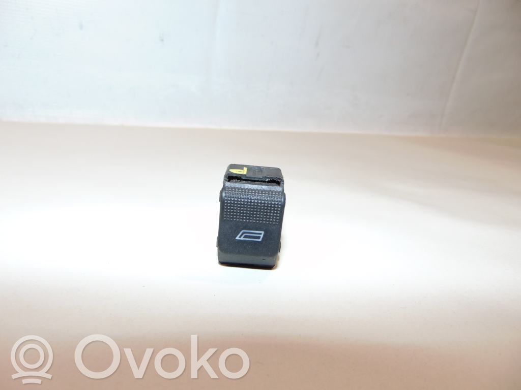 Audi A4 S4 B5 8D Electric window control switch 