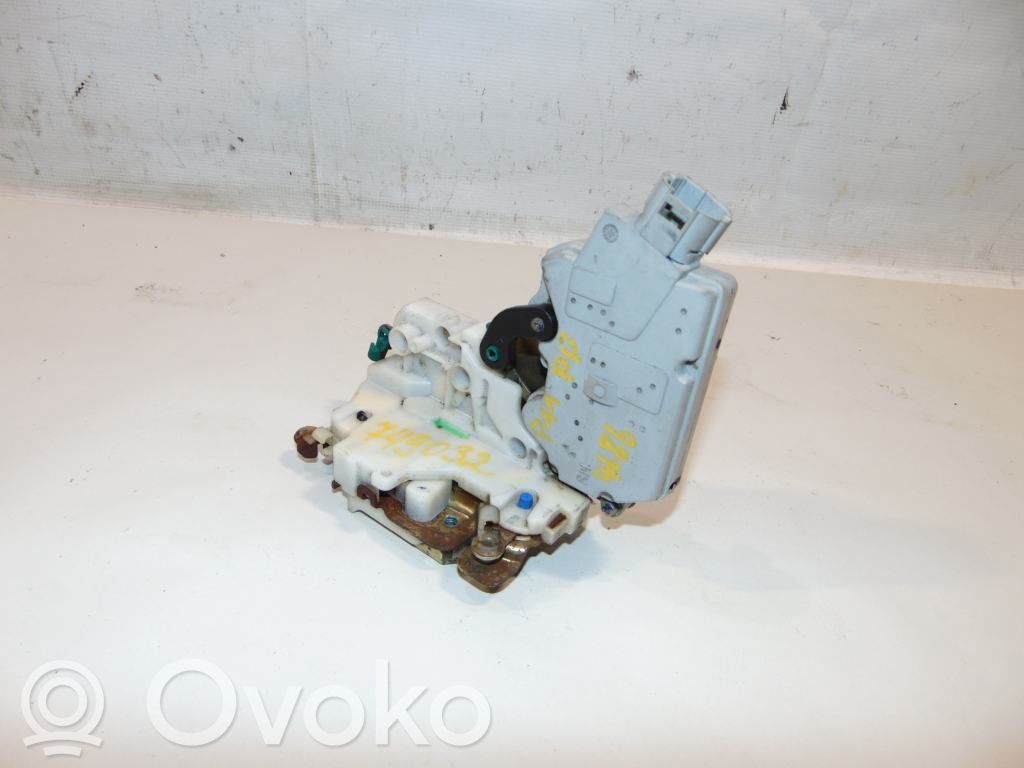Zamek drzwi przednich   805022F900,805522F000