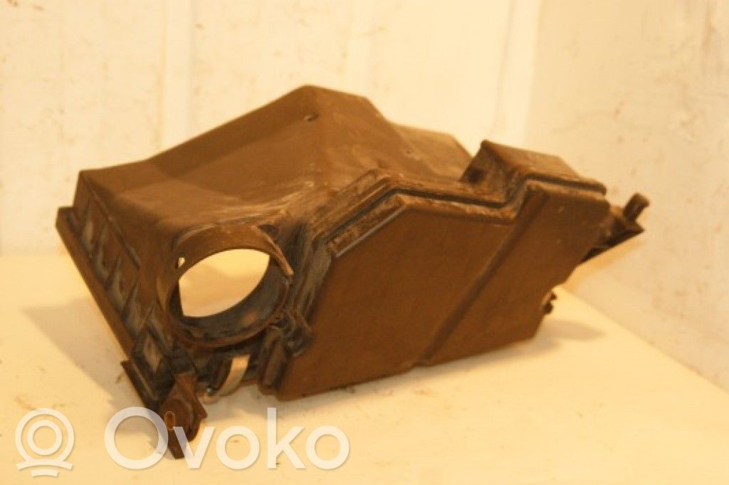 Mitsubishi Carisma Luftfilterkasten 