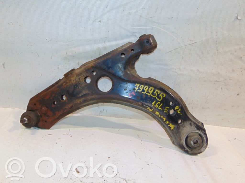 Volkswagen Golf IV Dolny wahacz przedni 