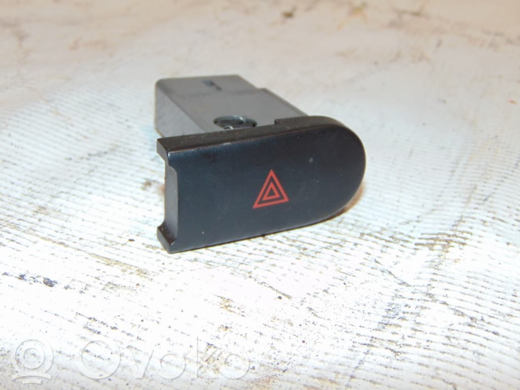 Hazard light switch   96231858