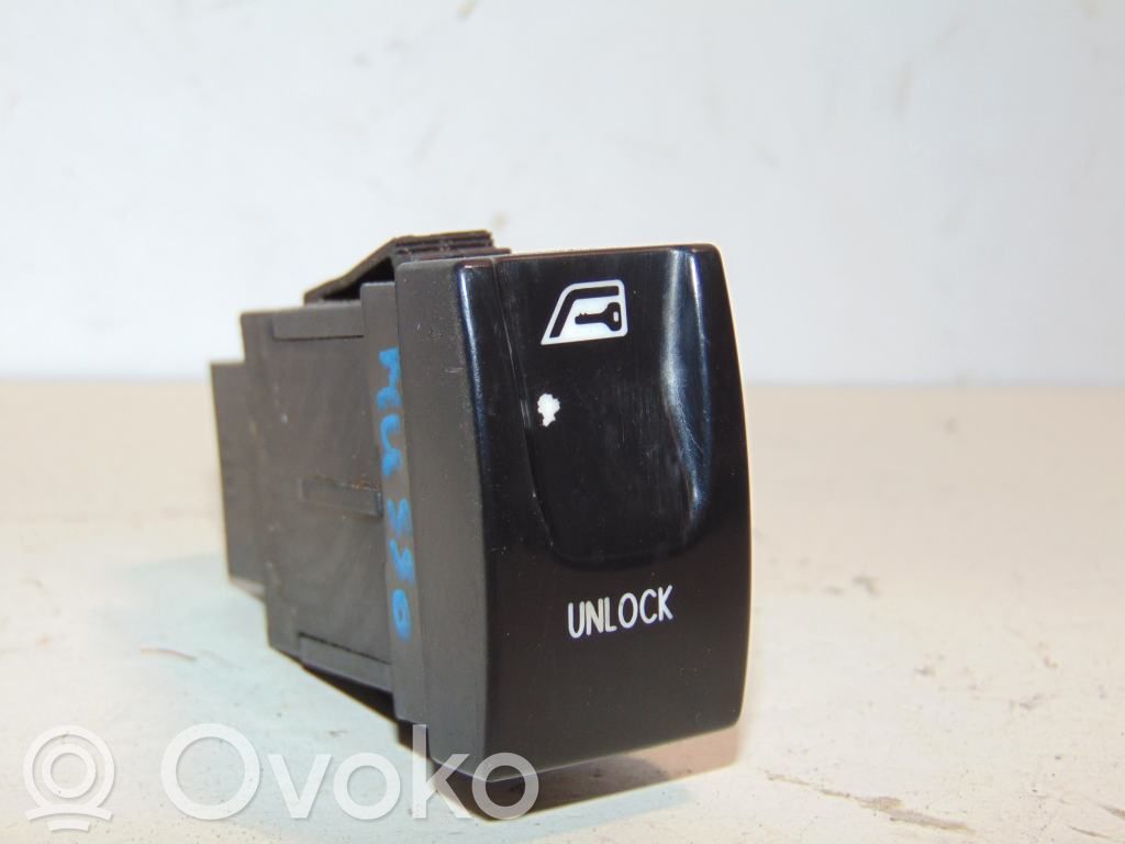 Central locking switch button   8525005011,5E23
