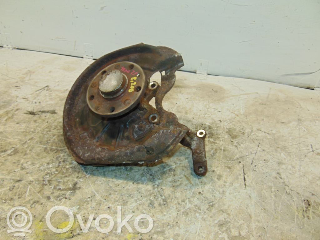 Volkswagen Jetta V Zwrotnica koła tylnego 