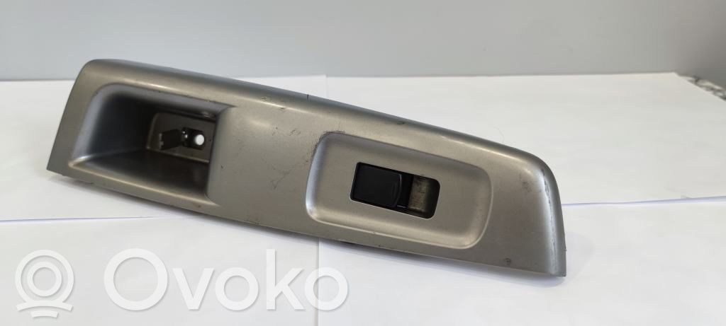 Subaru Forester SH Electric window control switch 