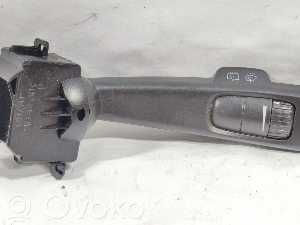Volvo V50 Palanca de control del limpiaparabrisas 