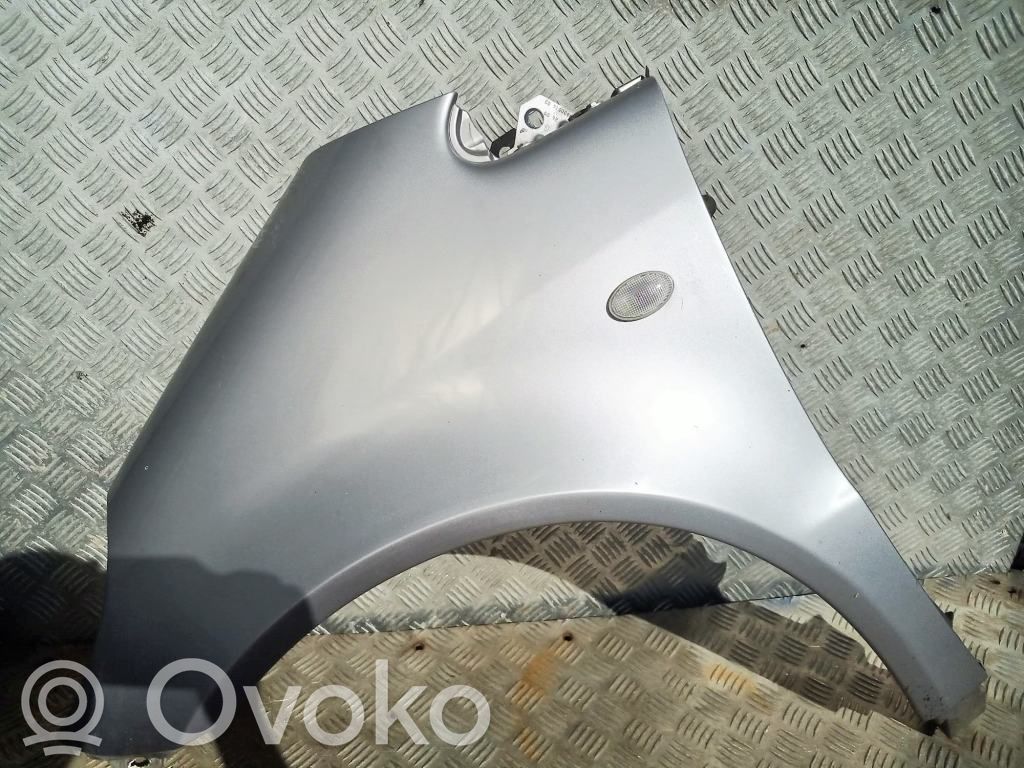 Mercedes-Benz A W168 Błotnik przedni 