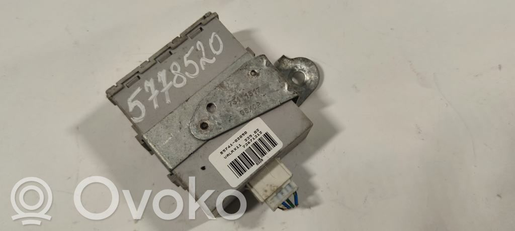 Toyota Corolla E120 E130 Centrinio užrakto valdymo blokas 