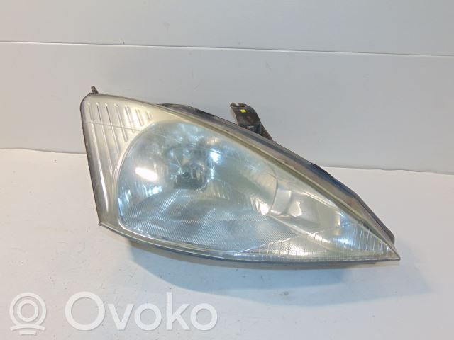 Ford Focus Headlight/headlamp 