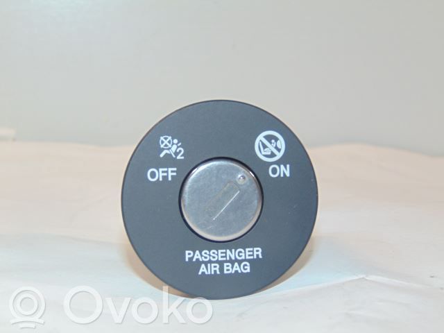 KIA Optima Interruptor de encendido/apagado del airbag de pasajero 
