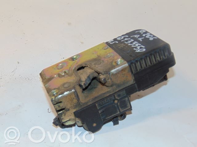 Front door lock   9135H2