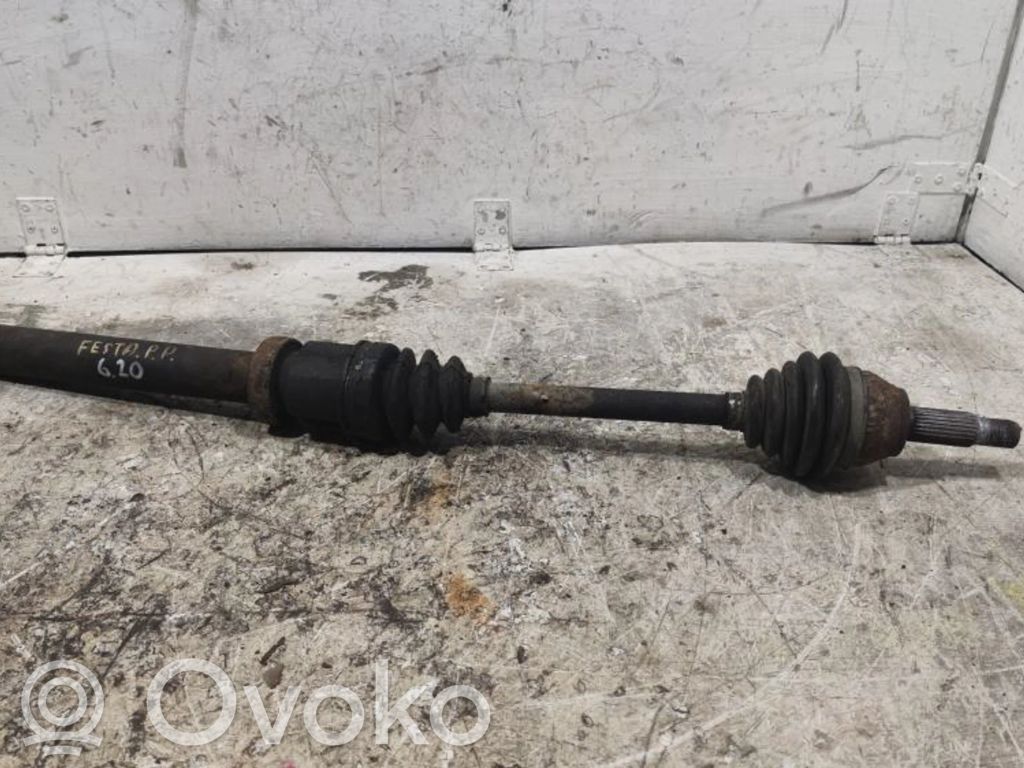 Ford Fiesta Półoś przednia 