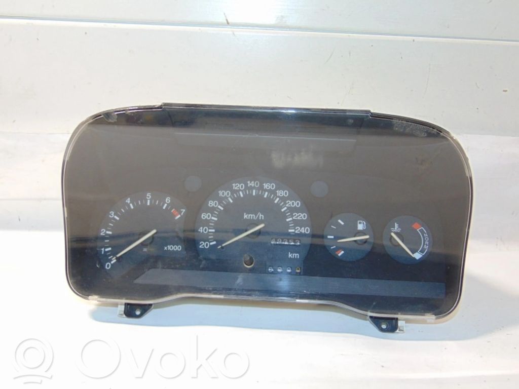 Ford Escort Nopeusmittari (mittaristo) 