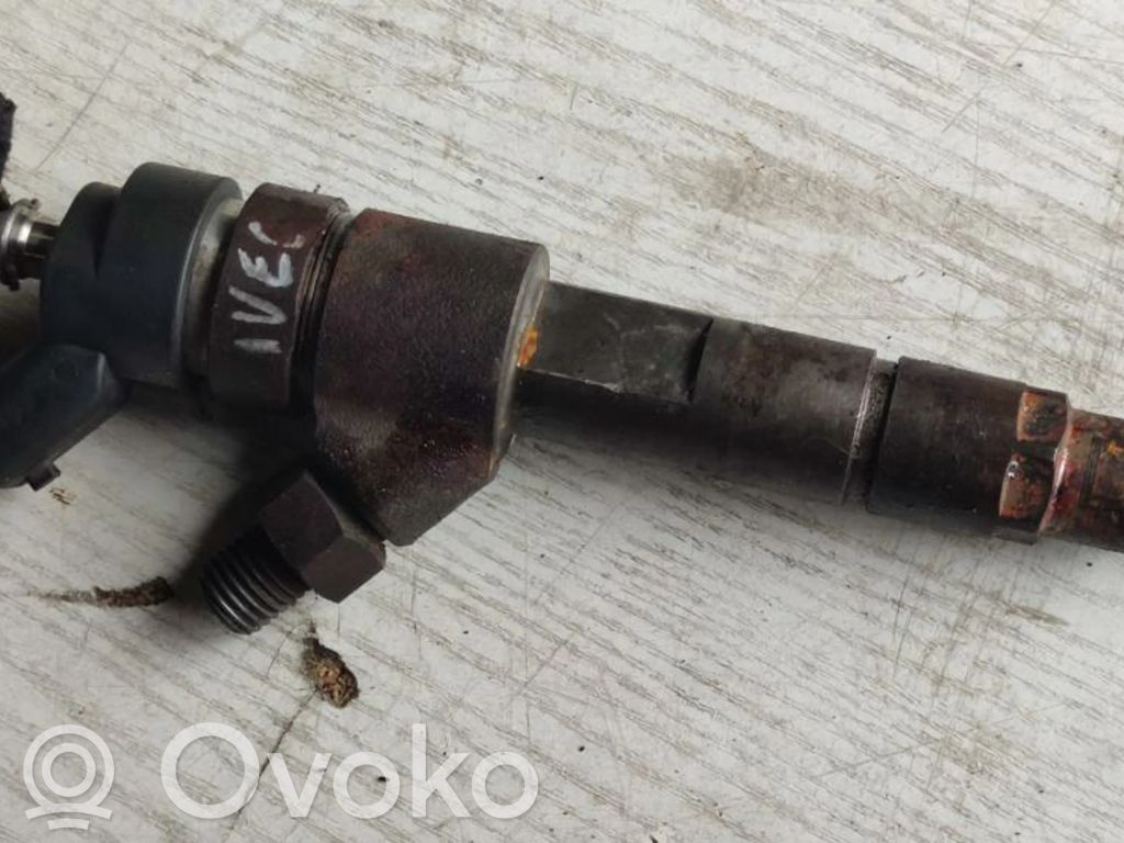 Iveco Daily 3rd gen Inyector de combustible 