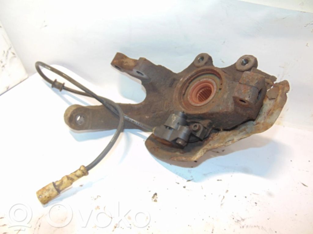 Opel Corsa B Etupyörän navan laakerikokoonpano 
