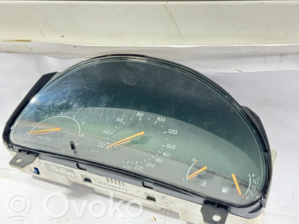 Saab 9-5 Speedometer (instrument cluster) 