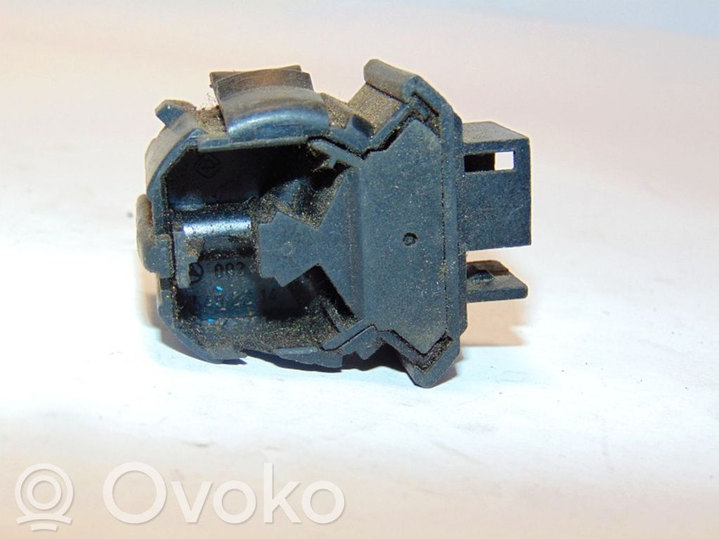 Mercedes-Benz E W124 Sensor 
