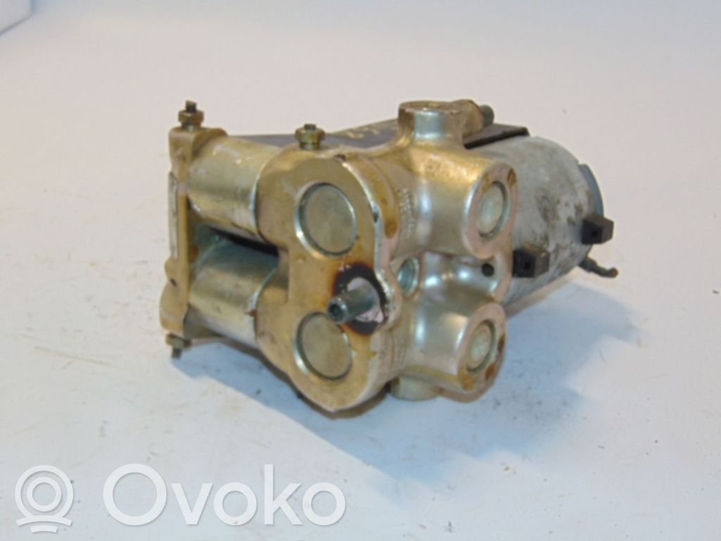 Mercedes-Benz E W124 ABS Pump 