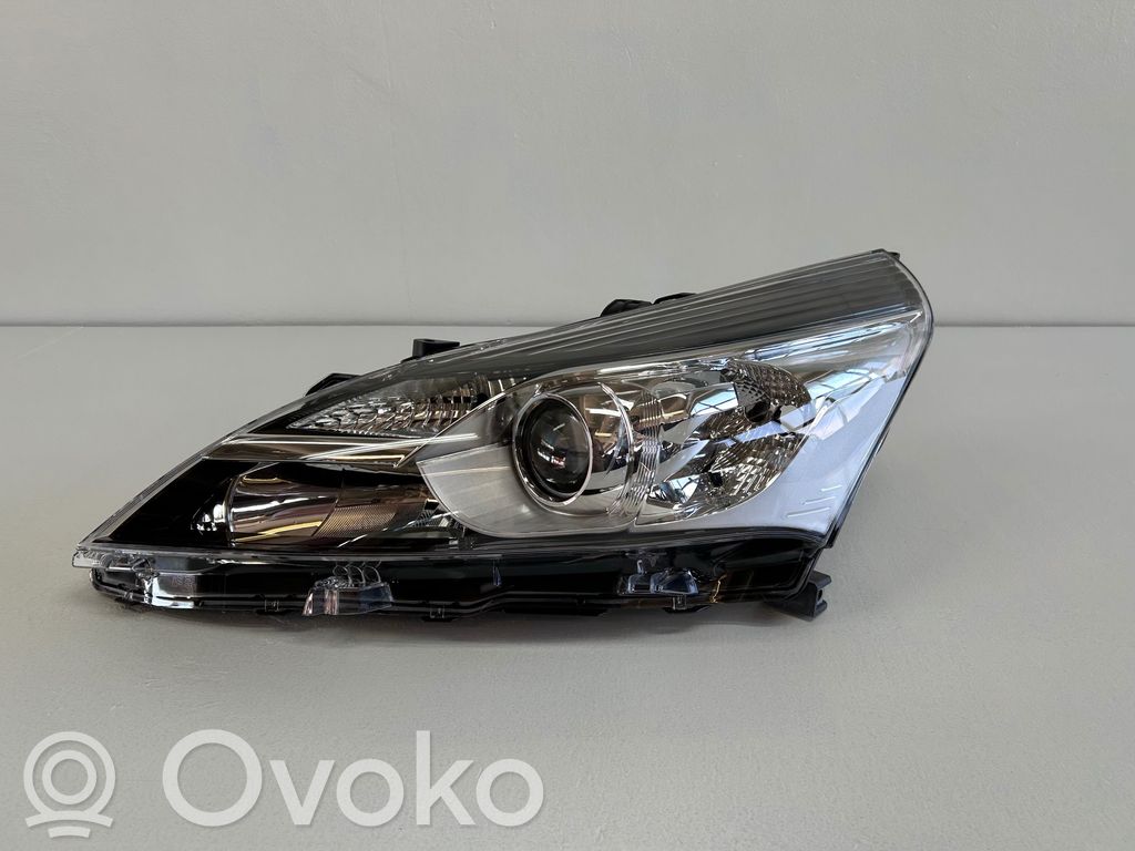 Toyota Verso Scheinwerfer 
