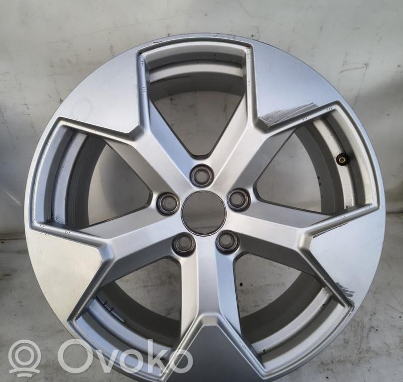 Volvo EX30 Jantă aliaj R18 