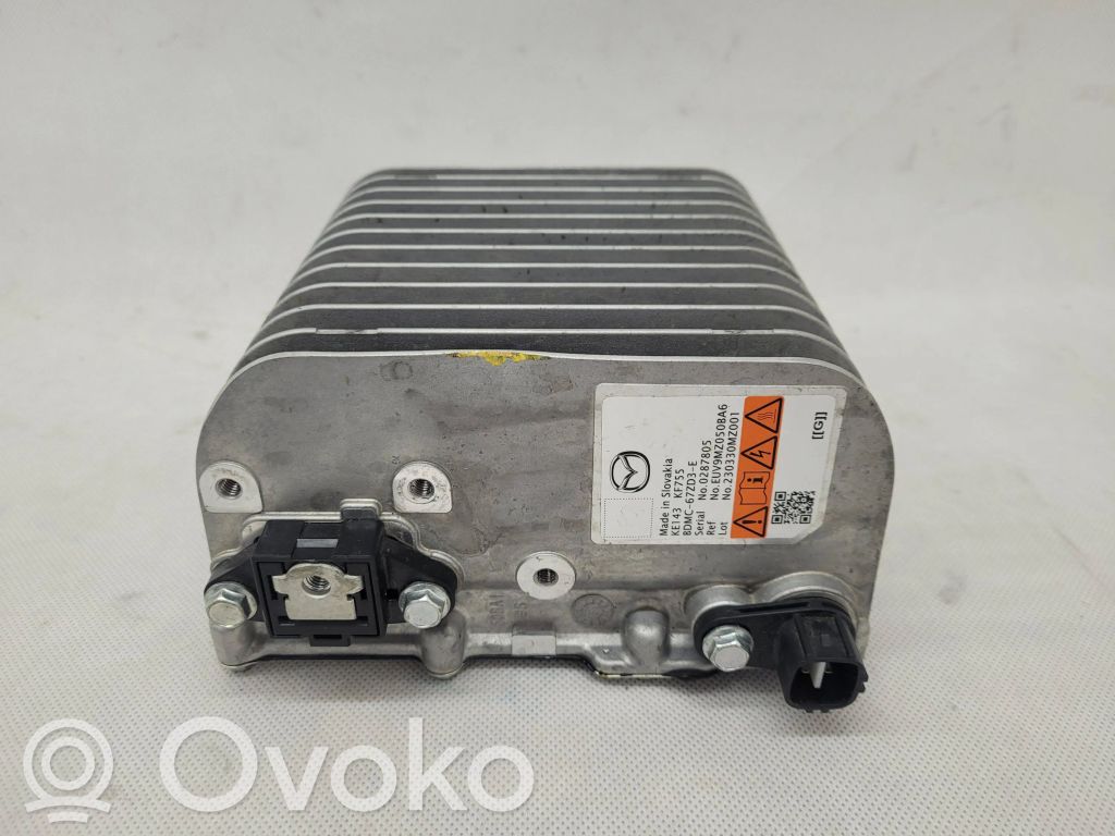 Mazda CX-30 Voltage converter inverter 