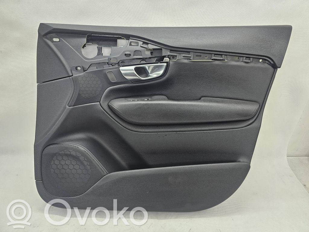 Front door card panel trim   31393114