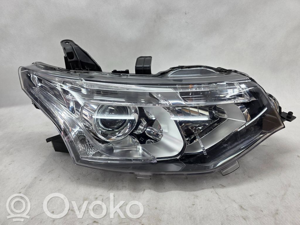 Mitsubishi Outlander Faro/fanale 