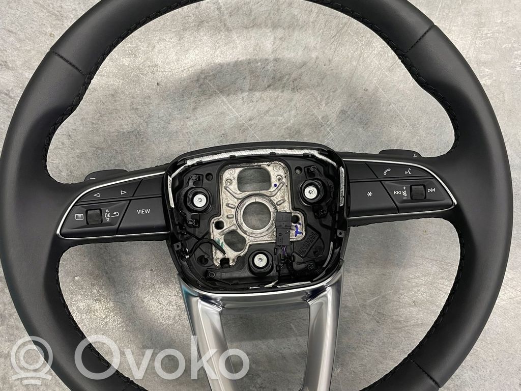 Audi Q8 Stūre 
