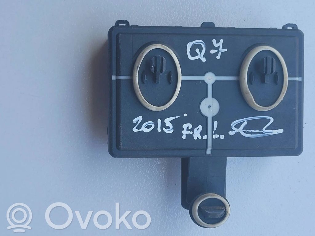 Audi Q7 4M Door control unit/module 