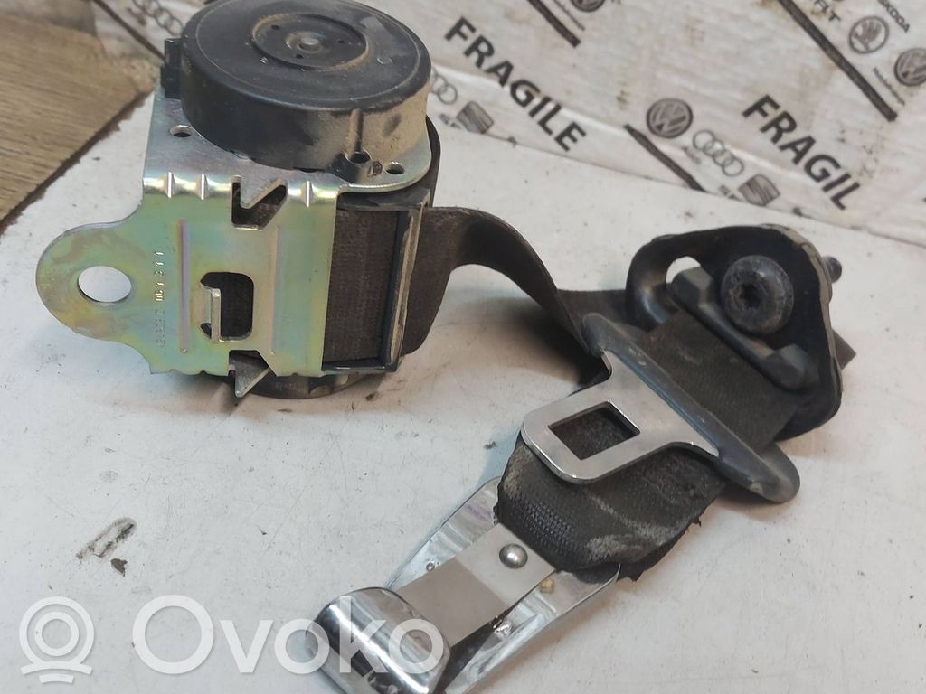 Opel Zafira B Cinturón trasero 