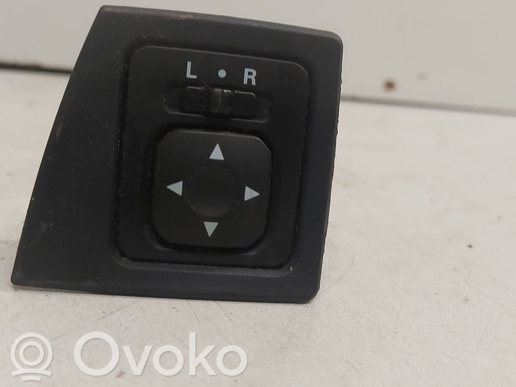 Mitsubishi Lancer Evolution X Interruptor del espejo lateral 