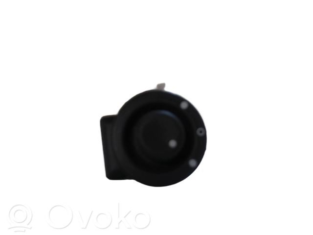Dacia Logan I Wing mirror switch 