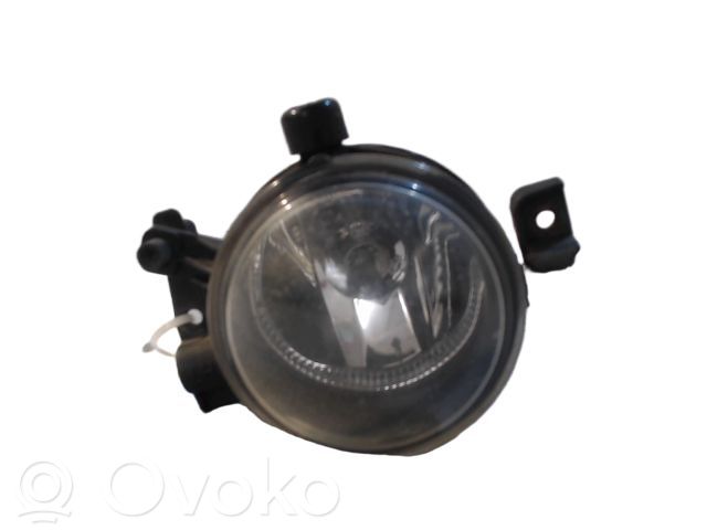 Front fog light   1481007,1234881,13316771,13316801,1465089,1471730,1481007,190408001,2901401,2911400,309017,39011568,39011569,3M5115K201AA,3M5115K202AA,3M5115K202AB,4312010LUE,609039,718121602222,BSG30815002