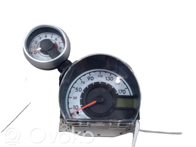 Peugeot 107 Speedometer (instrument cluster) 