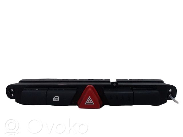 KIA Ceed Hazard light switch 