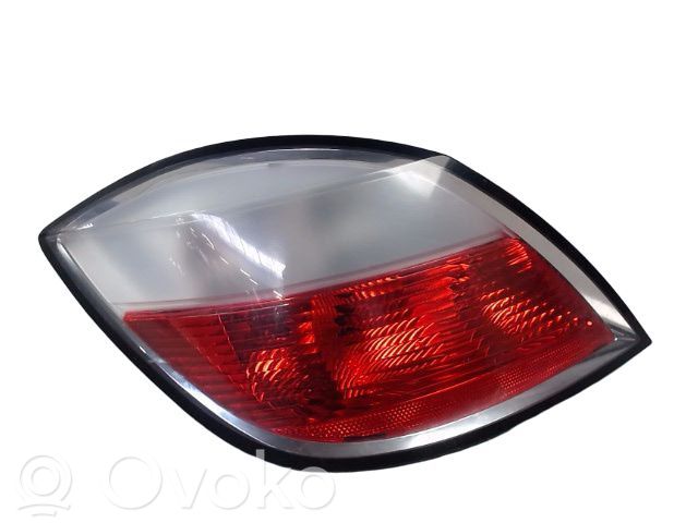 Opel Astra H Lampă spate în caroserie 