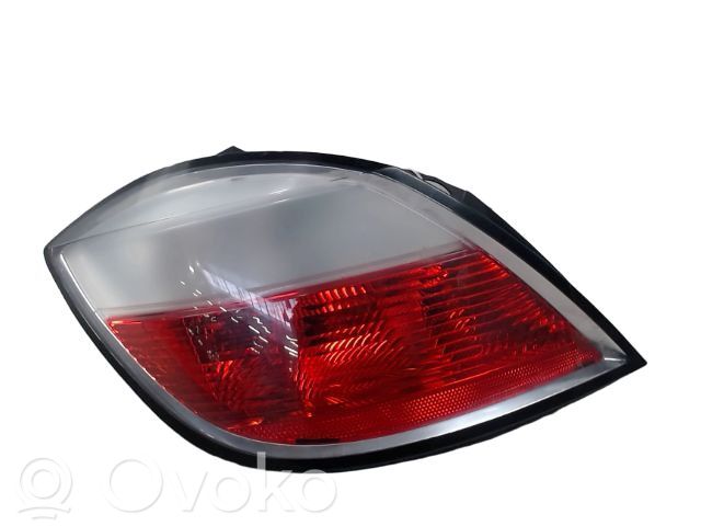 Opel Astra H Lampă spate în caroserie 