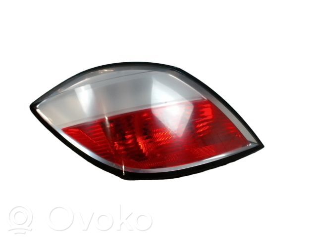 Opel Astra H Lampă spate în caroserie 