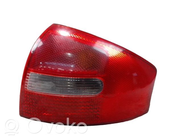 Audi A6 S6 C5 4B Luz trasera/de freno 