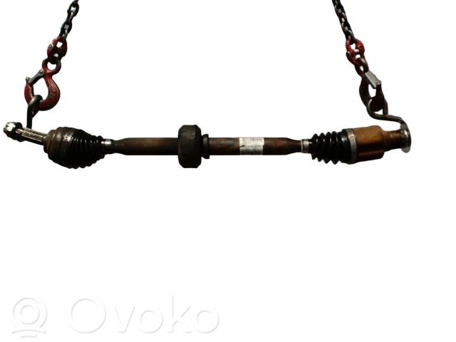Dacia Sandero II Front driveshaft 