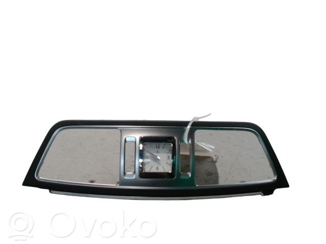 Mercedes-Benz E C207 W207 Clock 